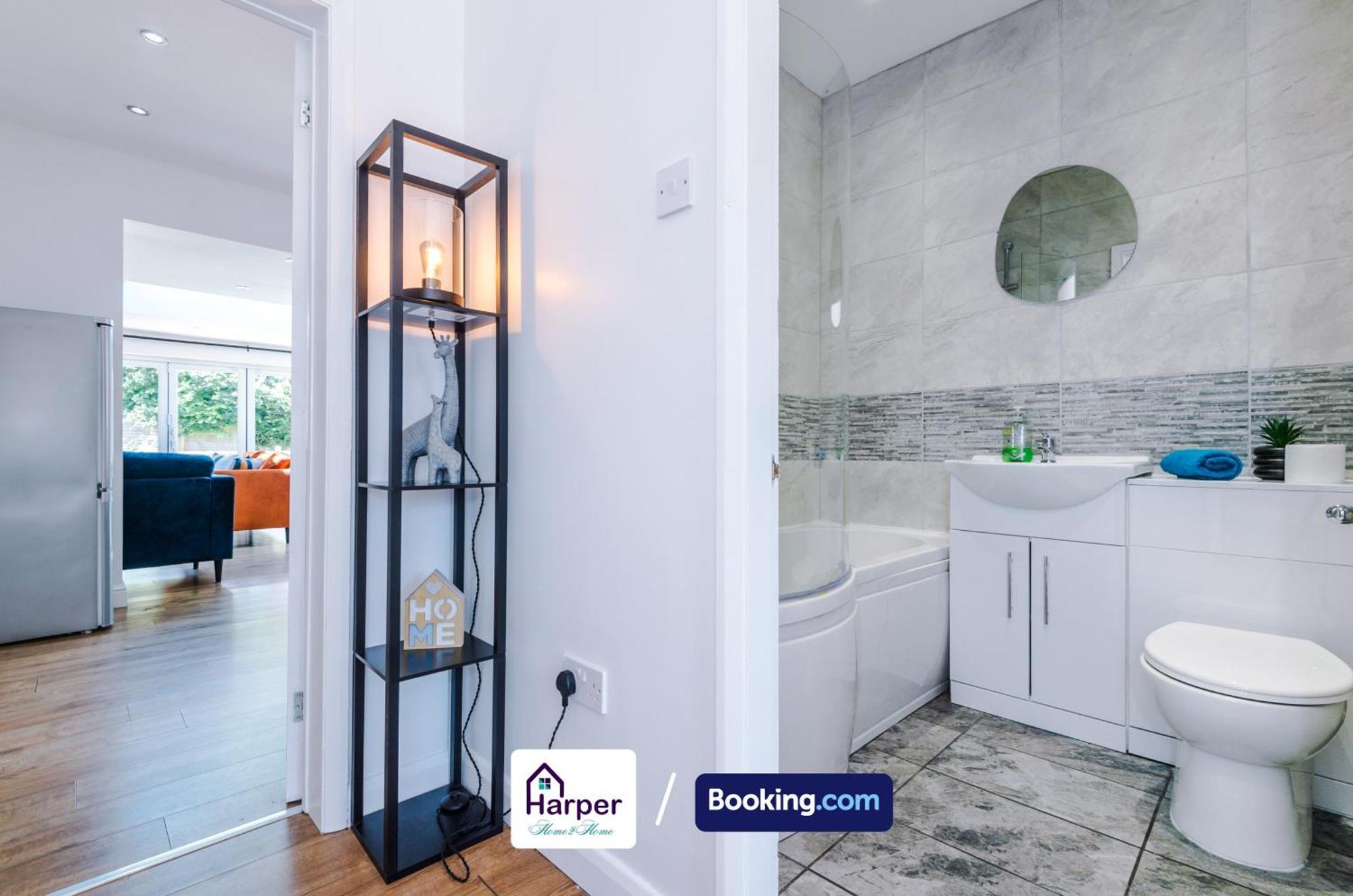 Spacious Detached Bungalow By Harperletting Short Lets & Serviced Accommodation Buckely With Pool Table & Driveway Buckley Екстер'єр фото